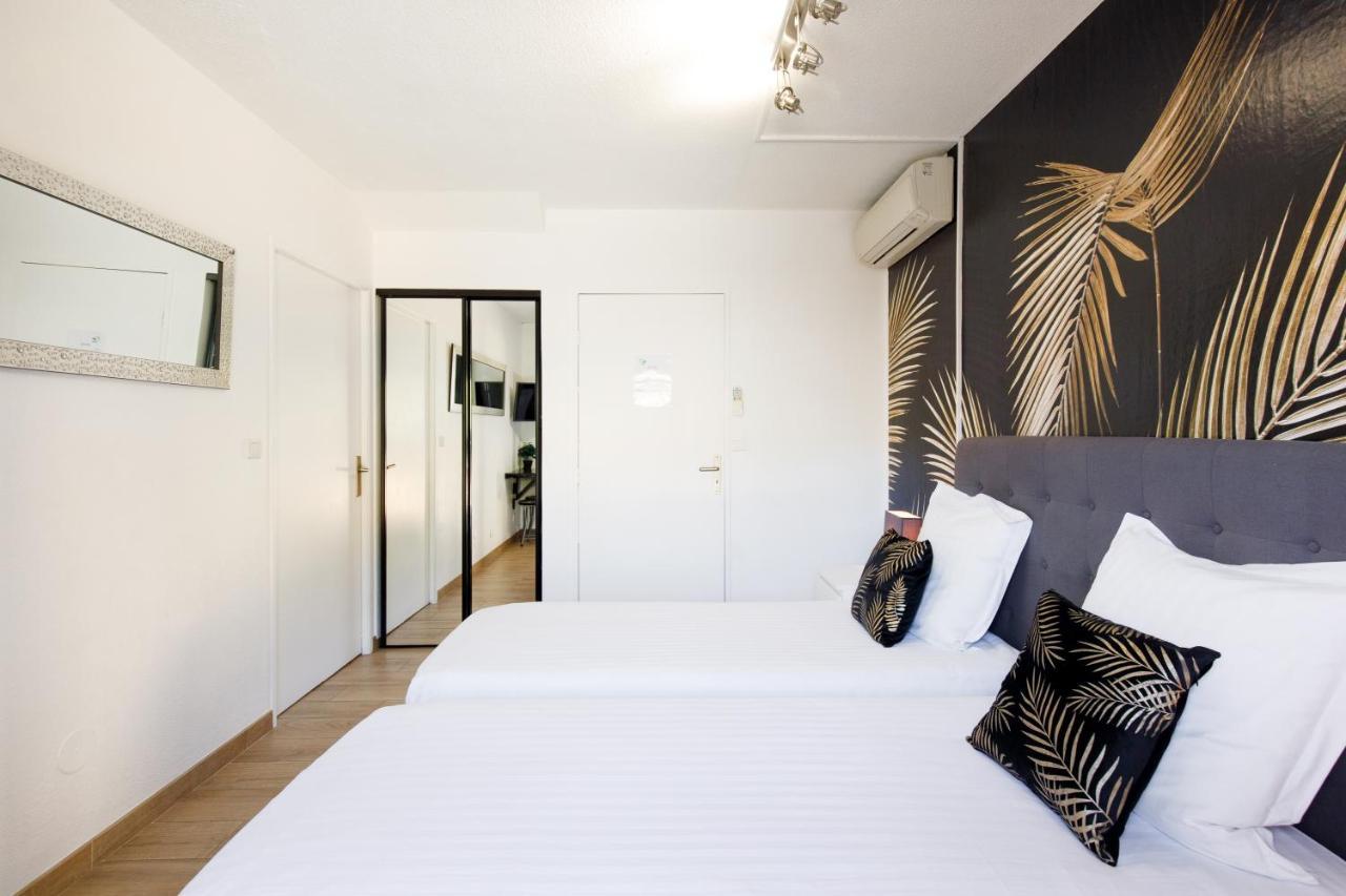 Studio Au Calme, Avec Terrasse Et Parking A Eze Village ภายนอก รูปภาพ
